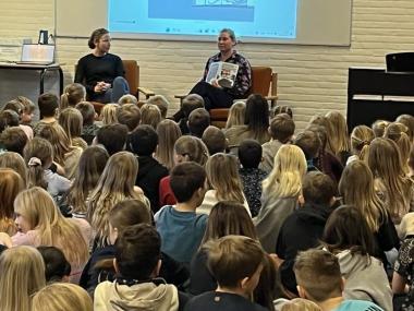 Samling i Loen på Skalmejevej